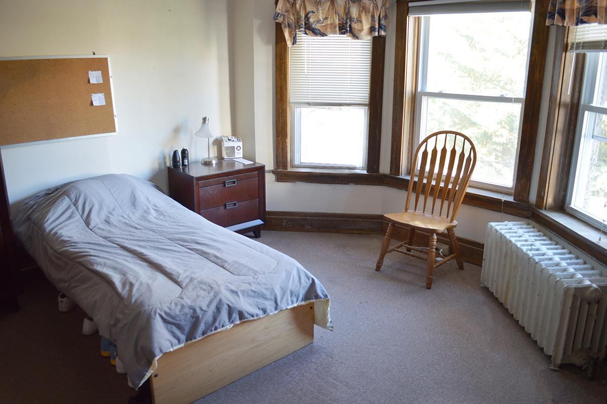 Caz Recovery Sundram Manor Niagara Falls New York 