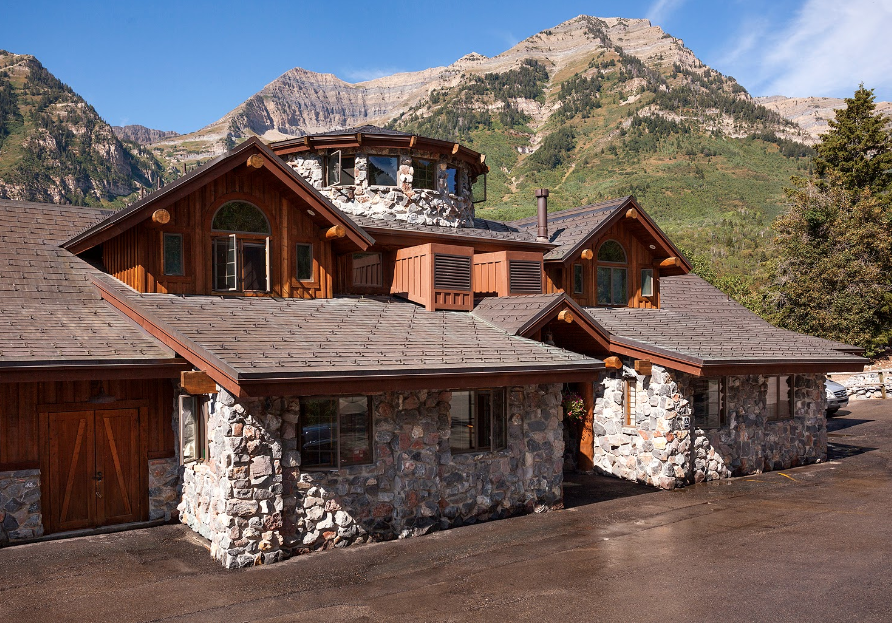 Cirque Lodge 