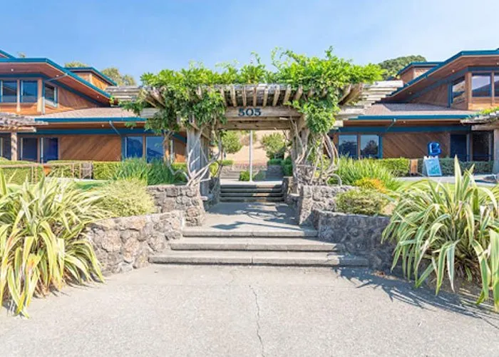 Golden Gate Recovery Novato California 