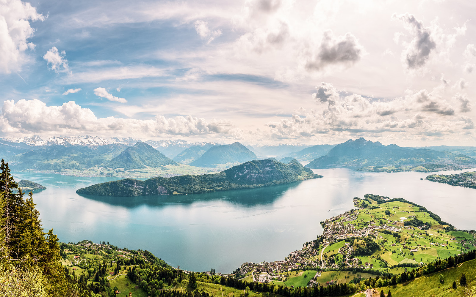 Neoviva Lake Lucerne Switzerland 