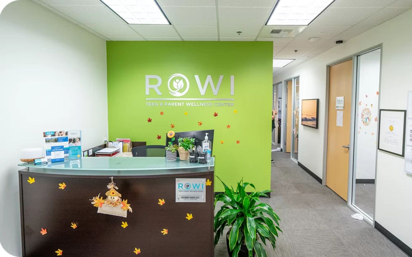 Rowi Valencia California 