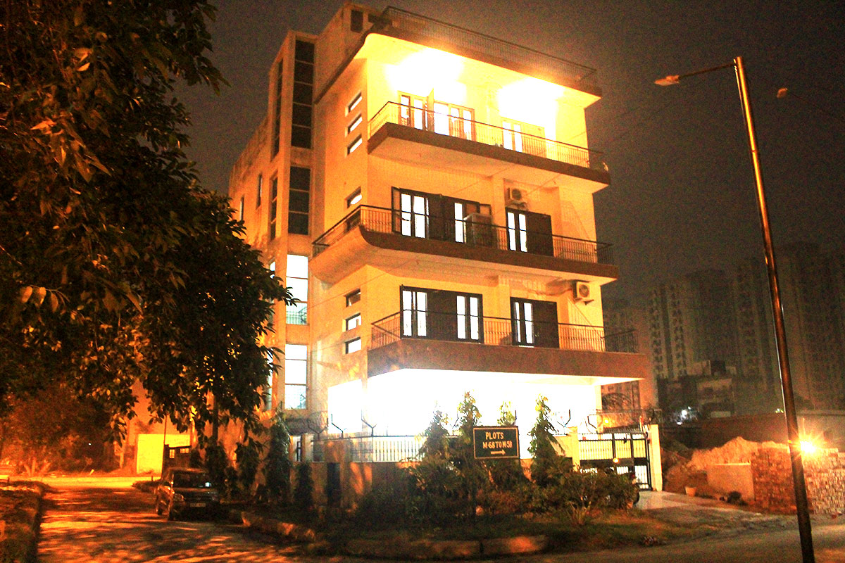 Simranshri Noida India 