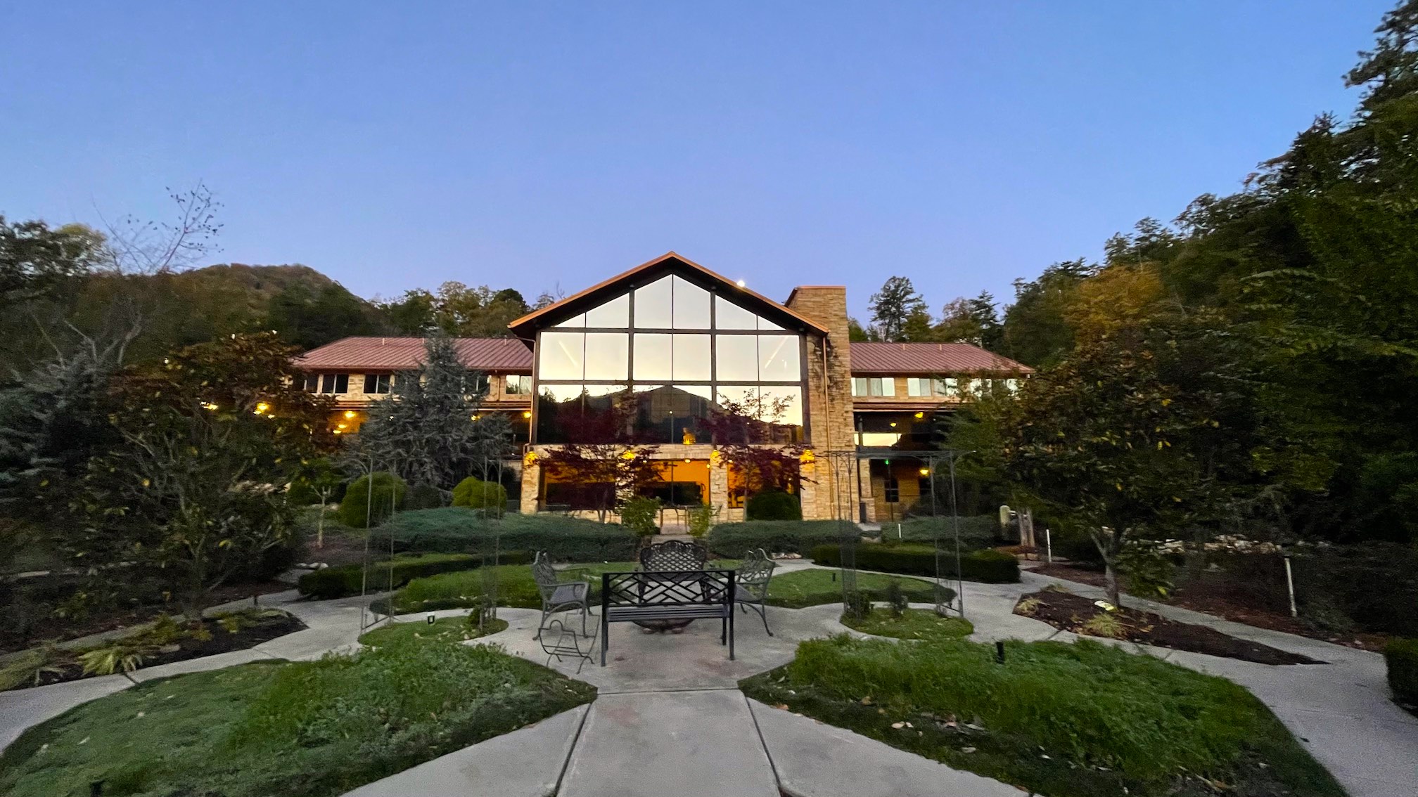 Smoky Mountain Lodge 