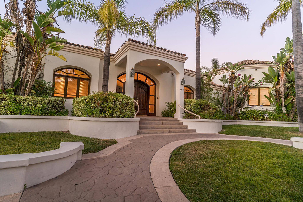 Stairway Recovery Womens Woodland Hills California 