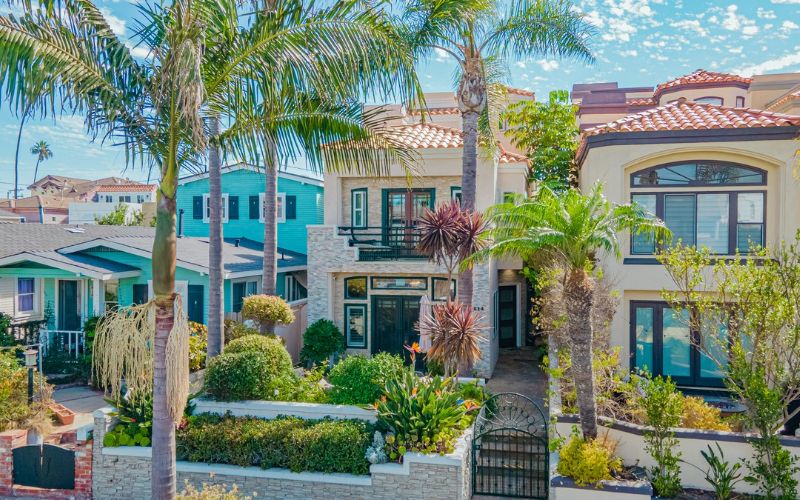 Surfside Recovery Huntington Beach California   