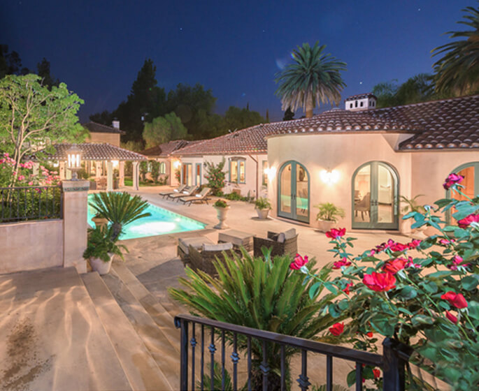 Vogue Recovery Los Angeles California 